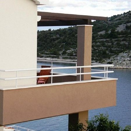 Apartments Ljubi Vinišće 외부 사진